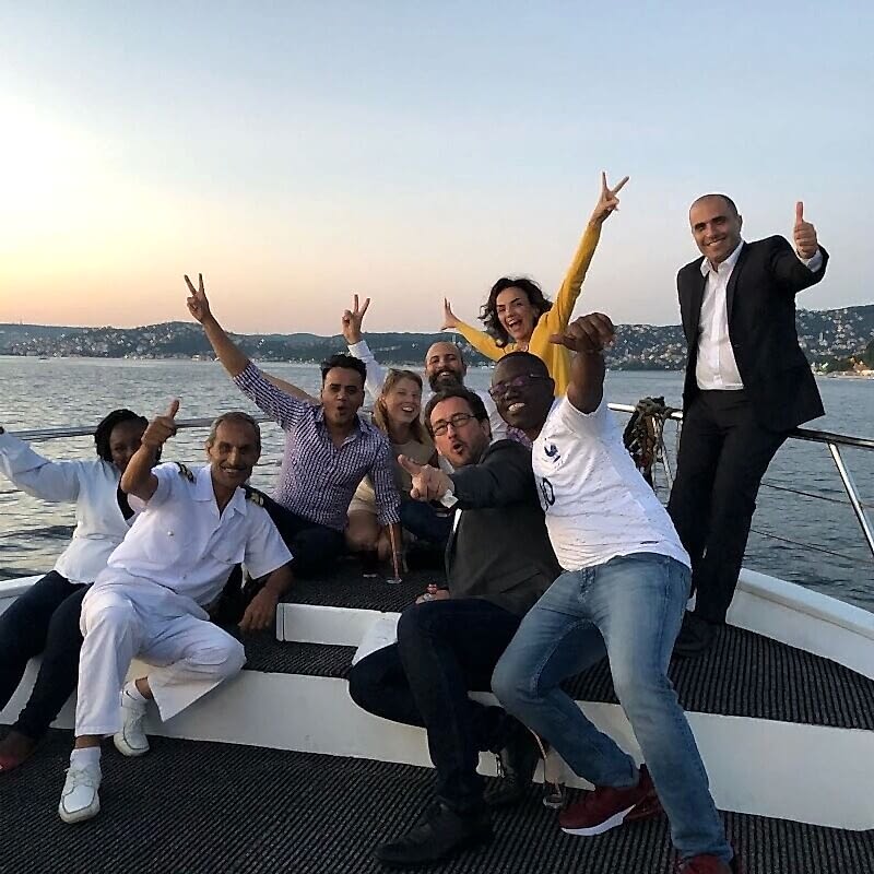 Boğaz'da Yat Kiralamak Tatil Yerlerindeki Turlardan Farklı mı?