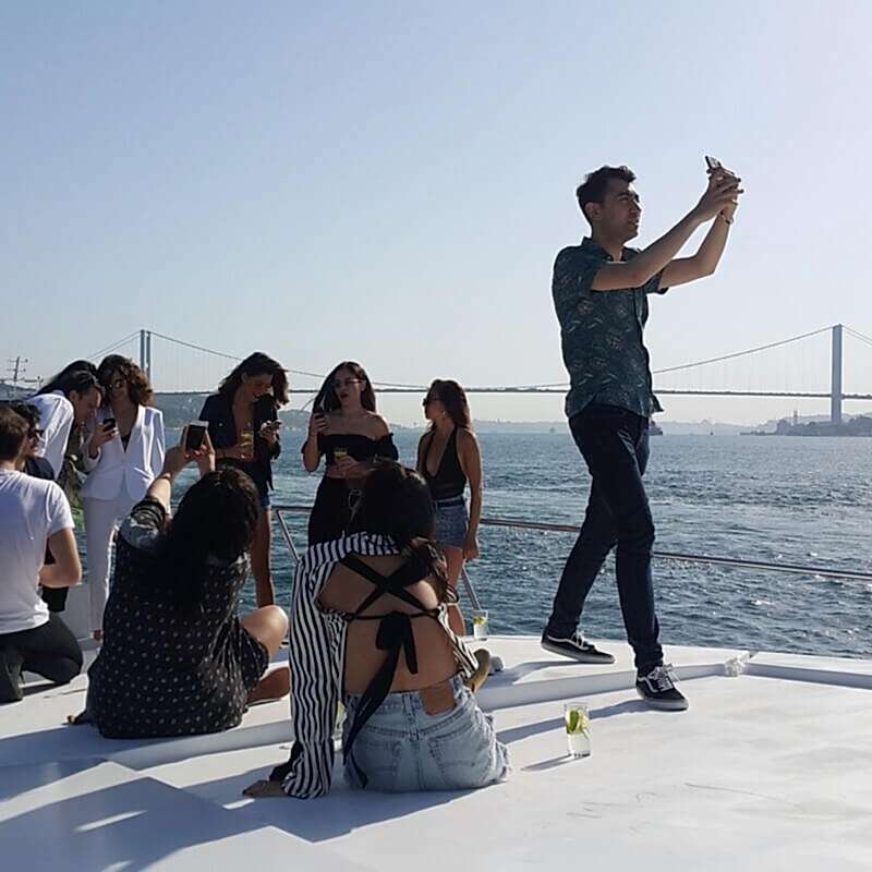 Yatta Fotoğrafçı Hizmeti Almalı mıyım, Telefon Yeterli mi?